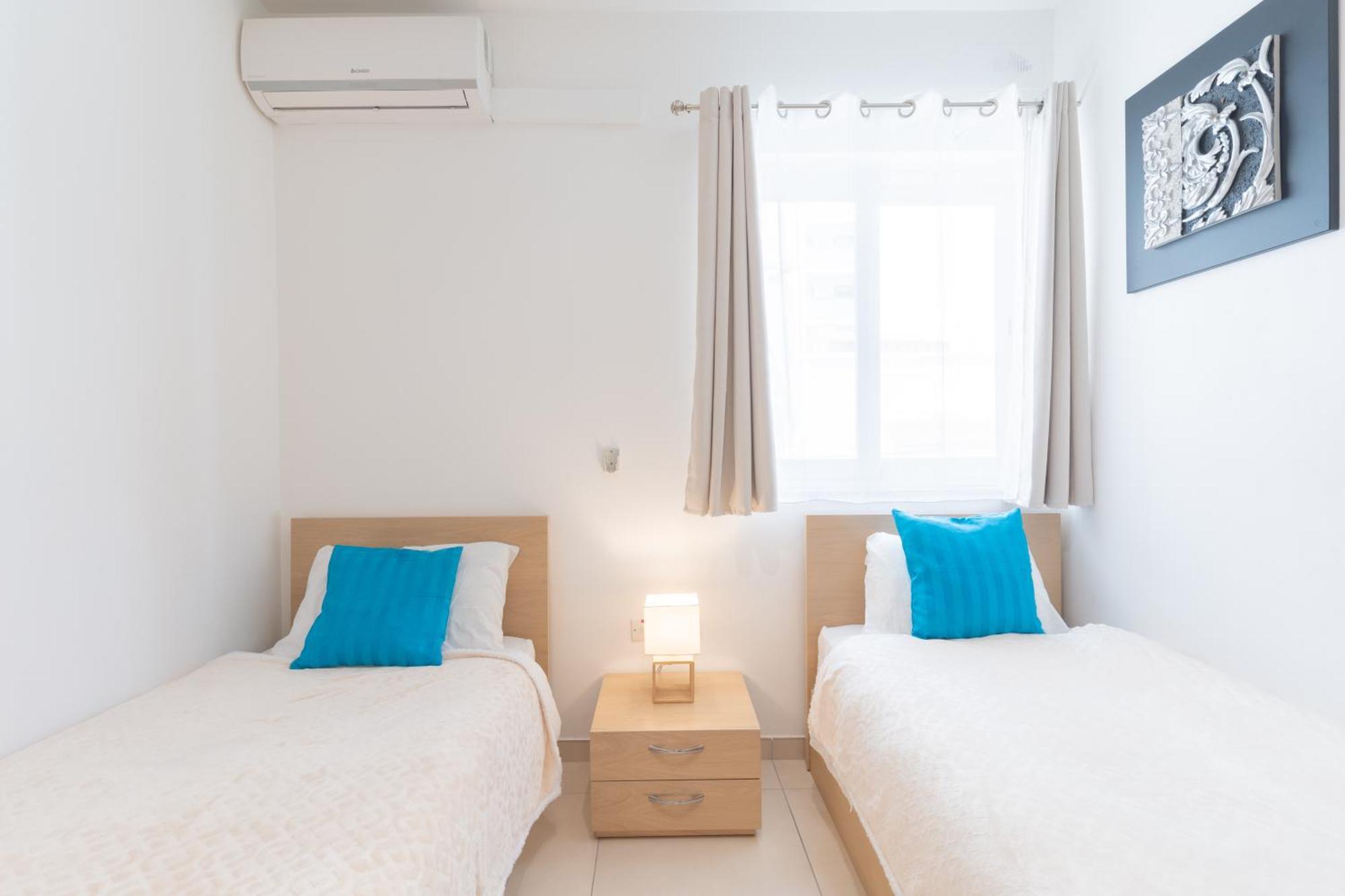 2 Bedroom In Central St Julians Prime Location In Paceville Apt 3 By Vaganza Saint Julian's Exterior photo